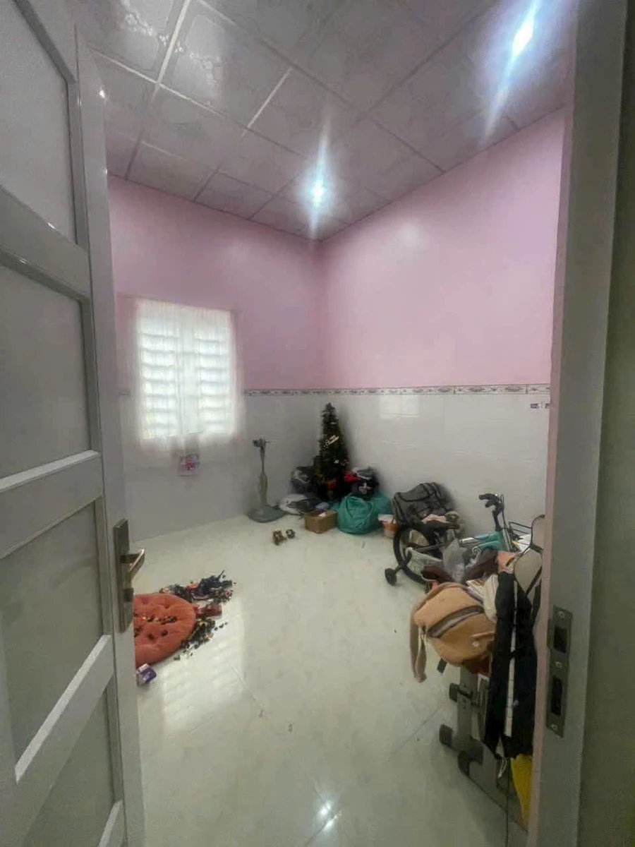 Bán nhà phố Phú Tân 318m² 3 phòng ngủ 990 triệu - Ảnh thu nhỏ 5