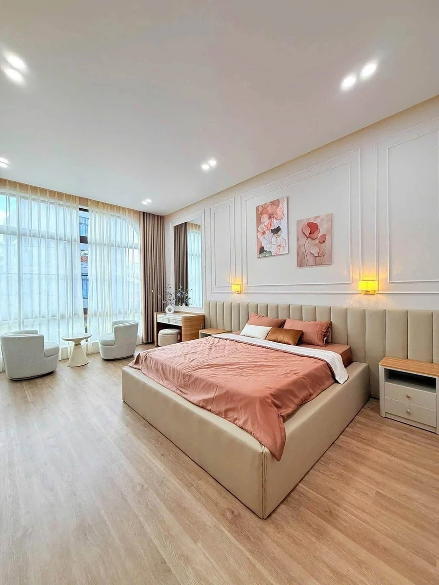 Bán nhà mặt tiền Xuân Diệu 4,7x18m full nội thất 4 phòng ngủ, gần Đô thị Trung Nguyên, giá 8,39 tỷ - Ảnh thu nhỏ 3