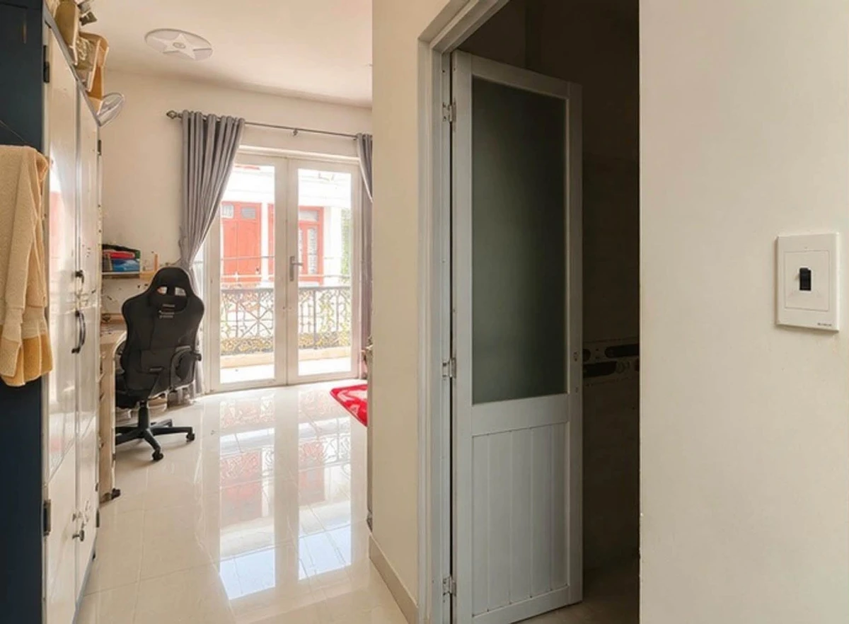 Bán nhà 4 tầng 56m² tại KDC Hồng Long Thủ Đức, giá 7 tỷ - Ảnh thu nhỏ 2