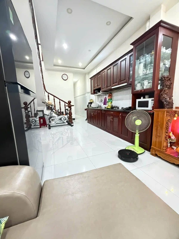 Bán nhà lầu góc 2 mặt tiền 200m² Trần Hưng Đạo Phan Thiết