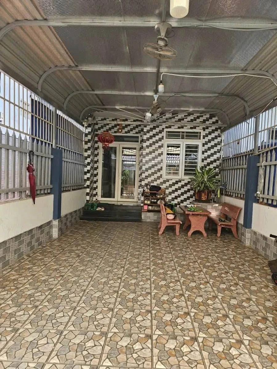 Bán nhà rộng 207m² giá 2 tỷ Phú Hòa Bình Dương - Ảnh thu nhỏ 2