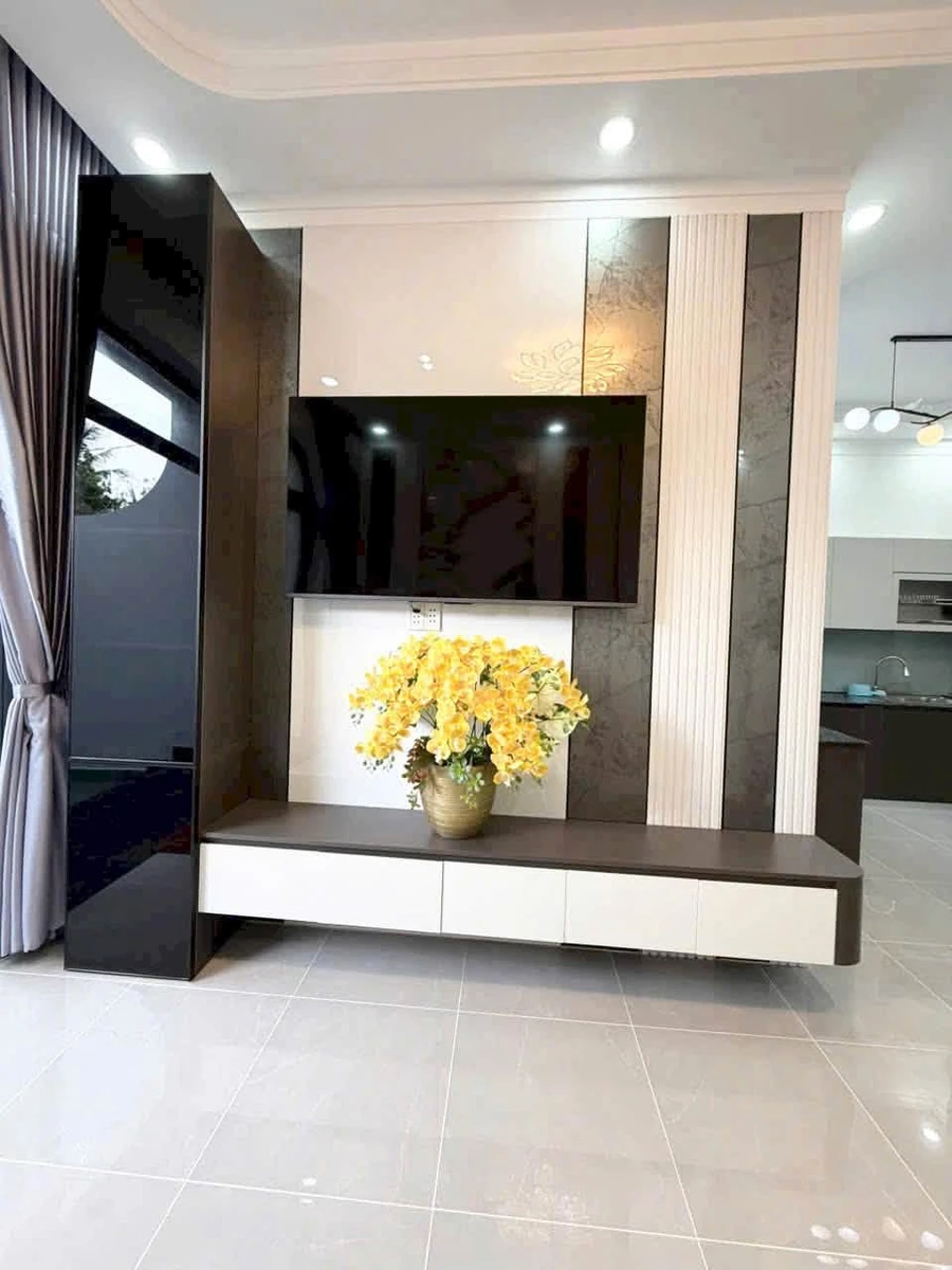 Bán nhà lầu mới 3 PN, 110m² Phú Tân, 2 tỷ 490 triệu - Ảnh thu nhỏ 3