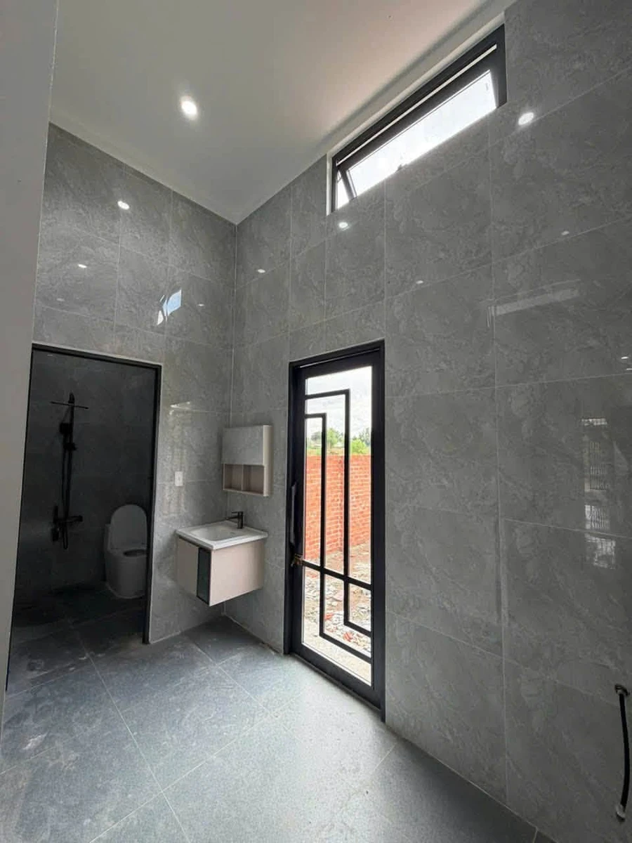 Bán nhà mới 81.6m² 2PN 2WC Bình Phước, tặng full nội thất - Ảnh thu nhỏ 3
