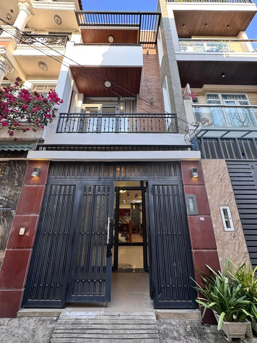 Bán nhà 60m2, 4PN gần ga Metro Trường Thọ, Thủ Đức 7.65 tỷ - Ảnh 1