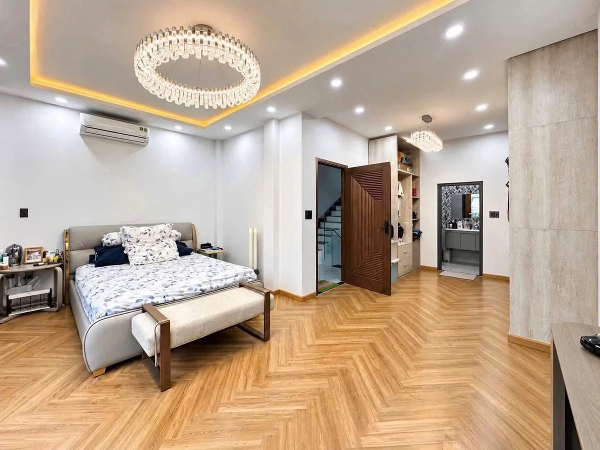 Bán nhà 4PN, 3WC, 5 tầng tại Hồng Bàng, Quận 11 - 11 tỷ - Ảnh 1
