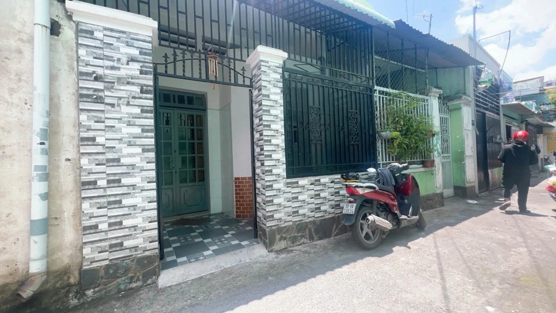 Bán nhà trệt lửng hẻm xe hơi 5m, 52,1m2, 2PN, Hiệp Thành, Quận 12, giá 3,9 tỷ - Ảnh 1
