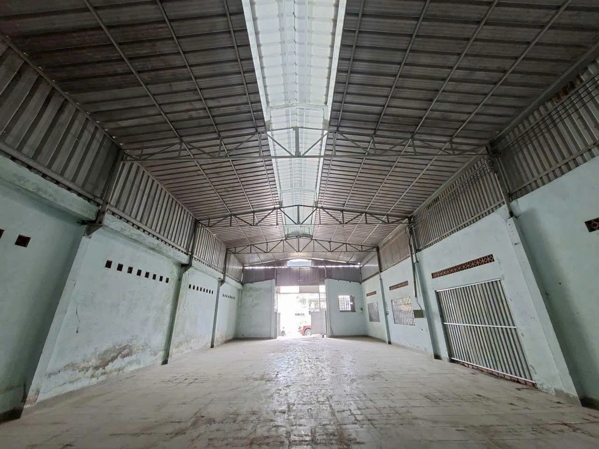 Cho thuê kho xưởng Dĩ An 300m2, 18 triệu/tháng - Ảnh thu nhỏ 2