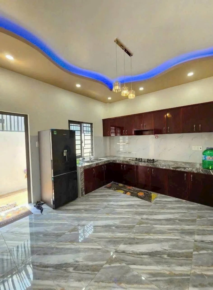 Bán nhà mặt tiền Nguyễn Cảnh Dị, Rạch Giá, 95m², 3 PN, 2.59 tỷ - Ảnh thu nhỏ 4