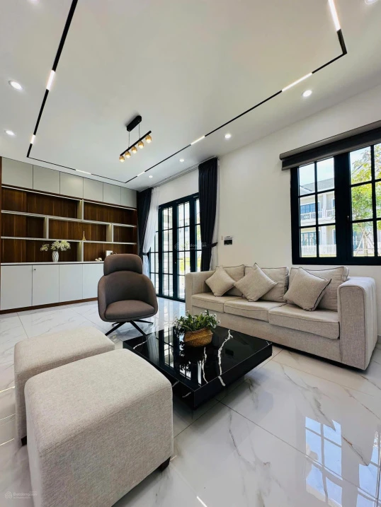 Chuyển nhượng biệt thự song lập 160m2 + tặng full nội thất cao cấp, giá chỉ 4.7 tỷ, nằm gần Hồ bơi - Ảnh thu nhỏ 4