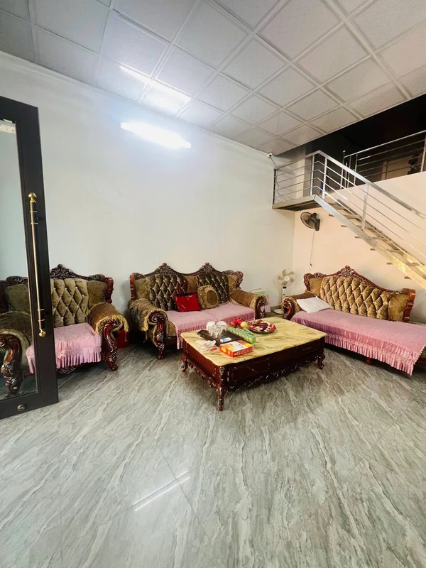 Bán nhà phố 5x25m gác lửng Lào Cai 1 tỷ 8