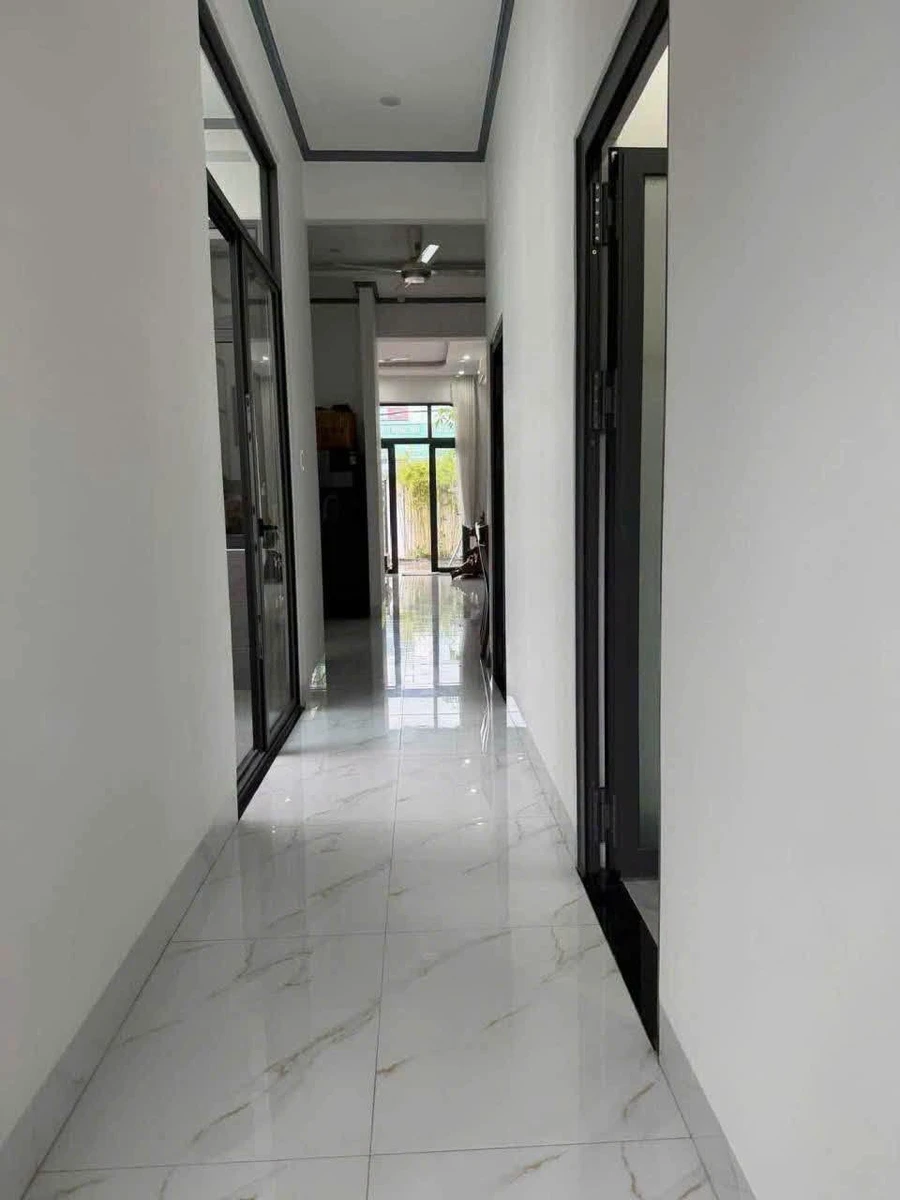 Cho thuê nhà nguyên căn 300m2 gần Ngã 3 Phú Tài Quy Nhơn - Ảnh thu nhỏ 4