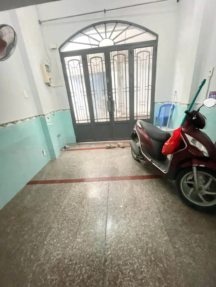 Cho thuê nhà 4x10m, 3PN, 4WC gần Chợ Bà Chiểu Bình Thạnh 17tr/tháng - Ảnh 1