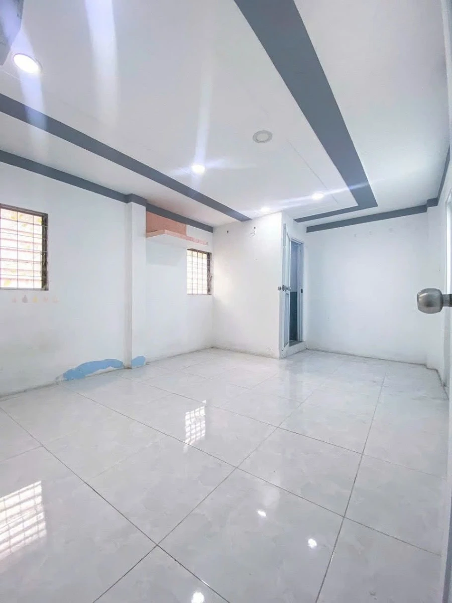 Bán nhà 3 tầng 5.5m x 6m Ngã 6 Nguyễn Trị Phương, Quận 10 - Ảnh thu nhỏ 2