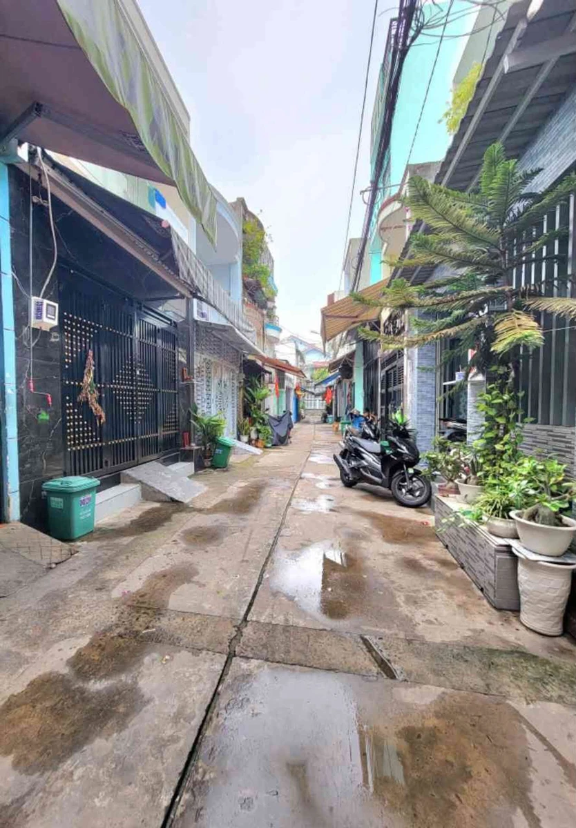 Bán nhà hẻm xe hơi thông Tỉnh Lộ 10 gần Tên Lửa, Bình Tân, DTSD 70m2, giá 4 tỷ - Ảnh thu nhỏ 2