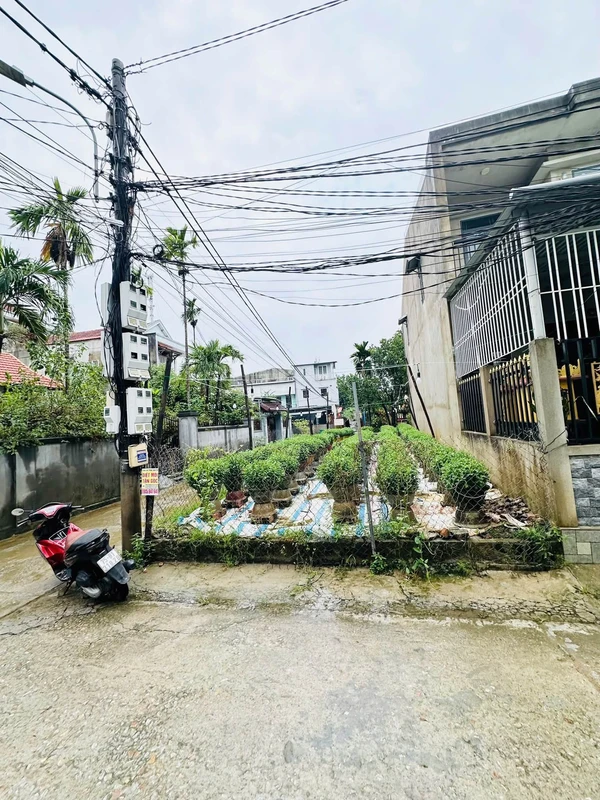 Bán lô góc 91,1m2 mặt tiền Lê Đức Anh, Huế, 2,3 tỷ