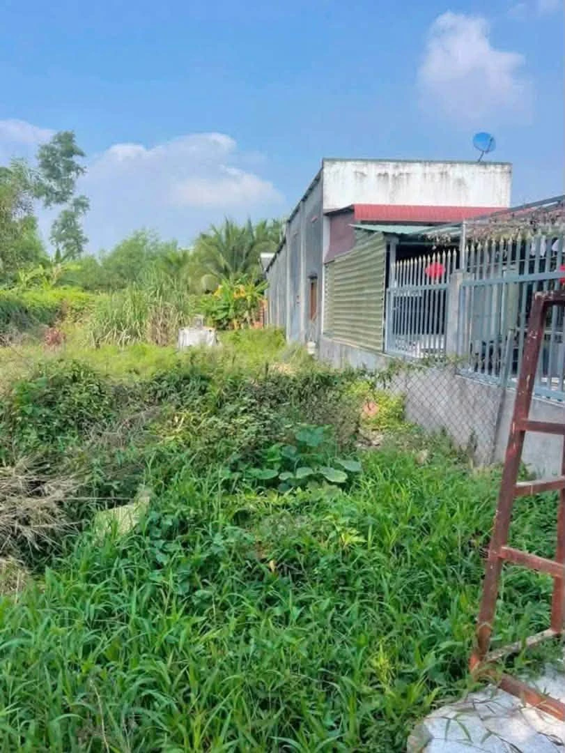 Bán lô đất 150m² giá 8xx triệu Phường Long Nguyên - Ảnh 1