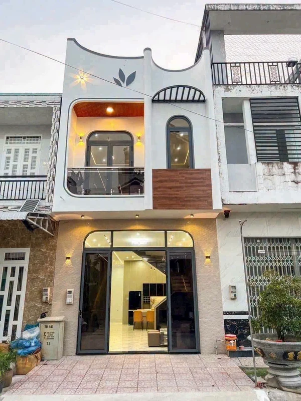 Bán nhà trệt lầu 65m² hiện đại Cần Thơ 4,26 tỷ
