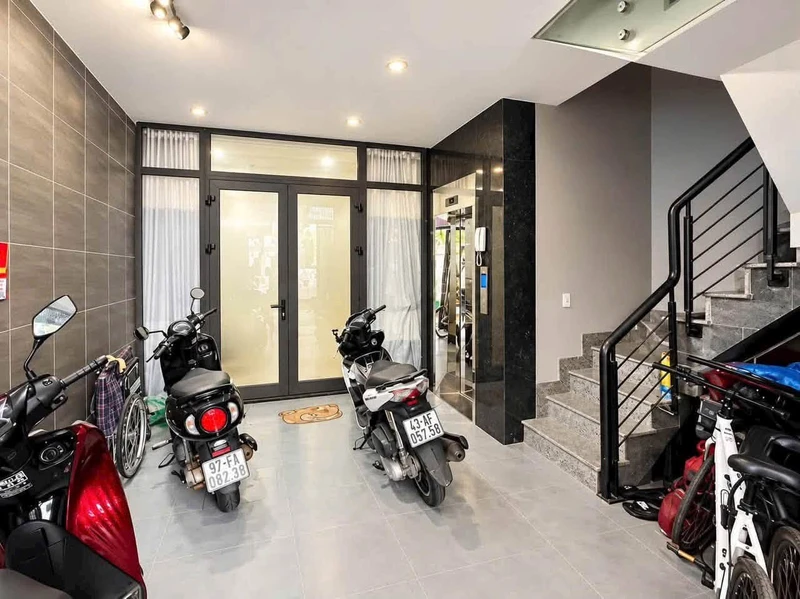 Bán tòa nhà 7 tầng 75m² Dương Đình Nghệ Đà Nẵng 14,2 tỷ