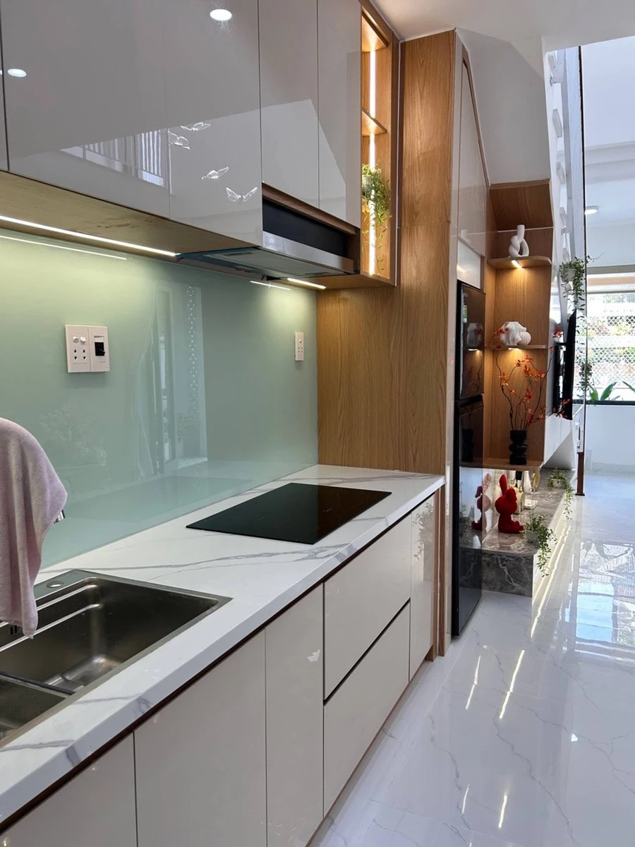 Bán nhà mới 2 tầng 60m² nội thất cao cấp Hải Châu - Ảnh thu nhỏ 2