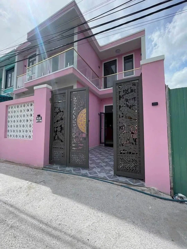 Bán 2 nhà phố Lái Thiêu Bình Dương, 66,8m² và 69,1m², sổ hồng