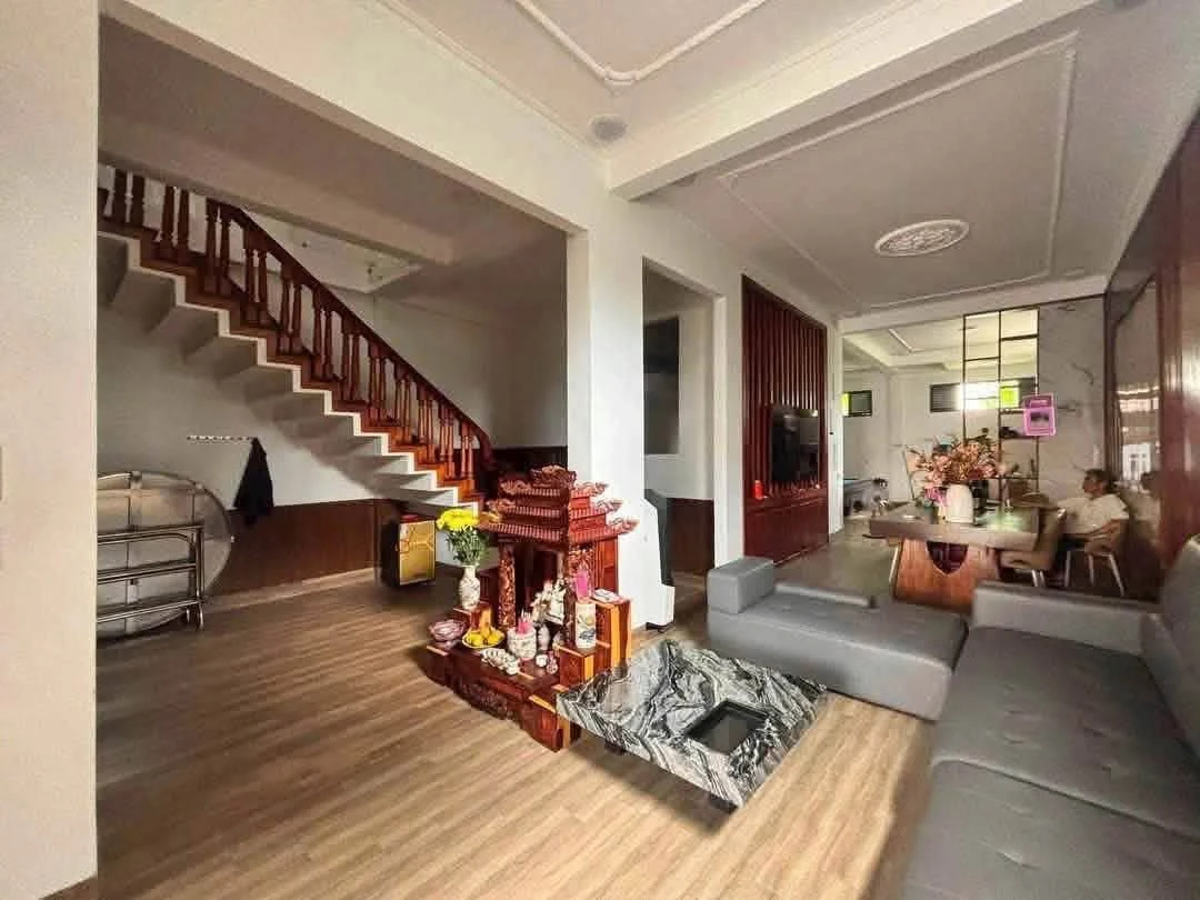 Bán nhà mặt tiền đường Phan Phù Tiên, Tân Thành, Buôn Ma Thuột giá 7 tỷ, 1 trệt 2 mê - Ảnh 1