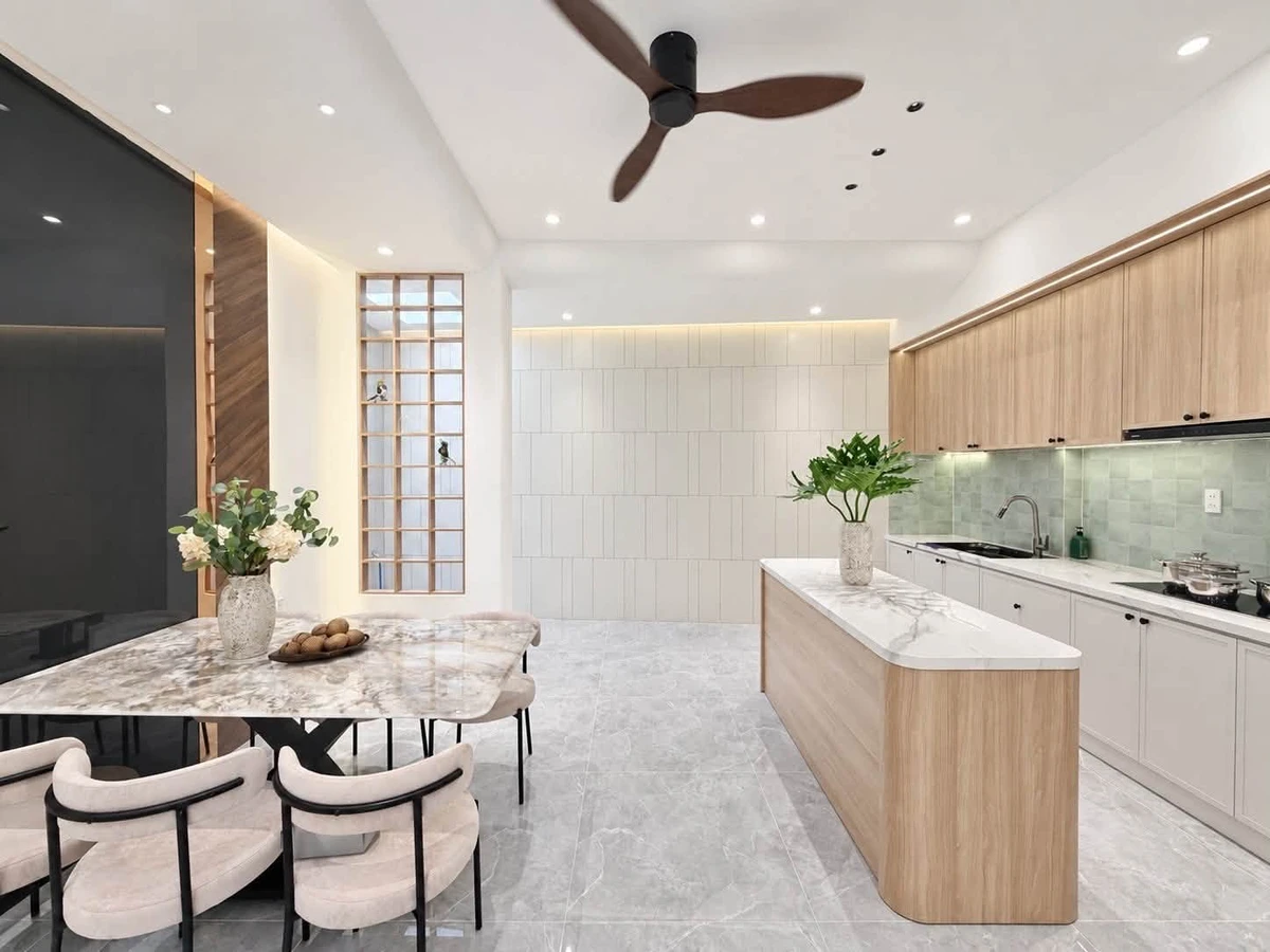 Bán nhà 4 tầng kiểu Pháp 62m², 5PN, full nội thất, Nguyễn Thượng Hiền, Bình Thạnh - Ảnh thu nhỏ 3
