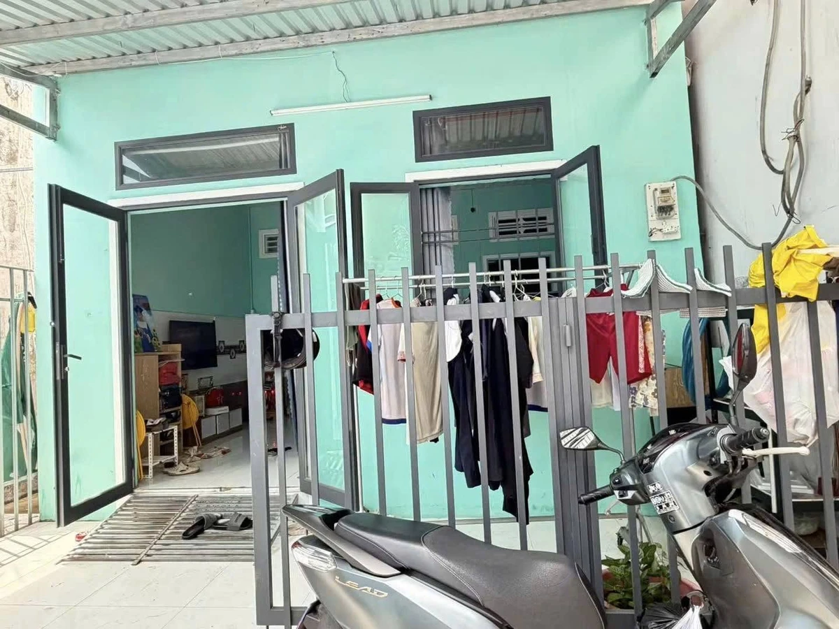Bán nhà hẻm Nguyễn Trung Trực, 67.5m², 2 PN, 1.2 tỷ, An Giang - Ảnh 1