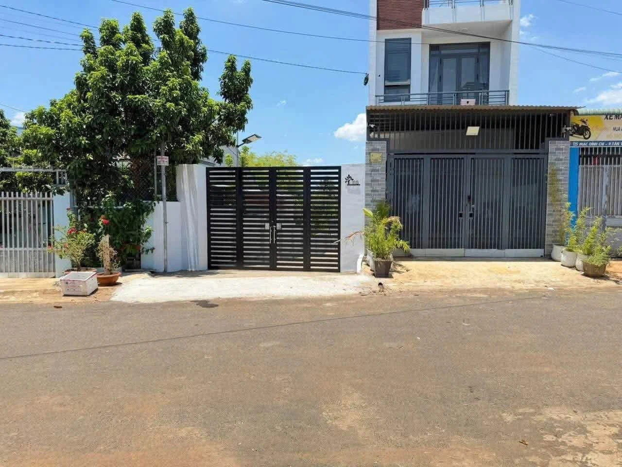 Bán nhà 2PN mặt tiền Mạc Đĩnh Chi, 500m², 7,9 tỷ - Ảnh 1