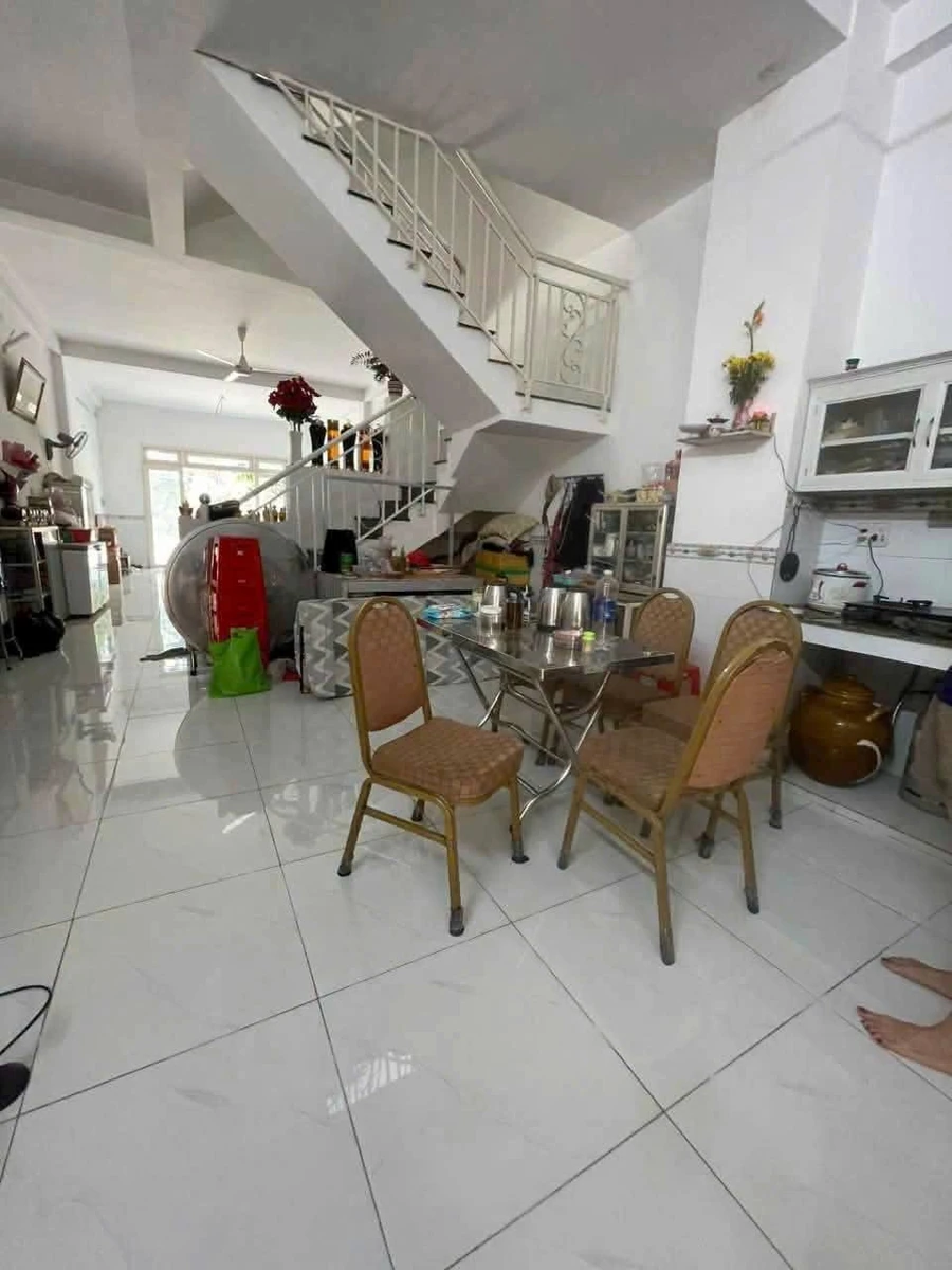 Cho thuê nhà 1 trệt 2 lầu 100m2 Dĩ An 13 triệu/tháng - Ảnh thu nhỏ 2