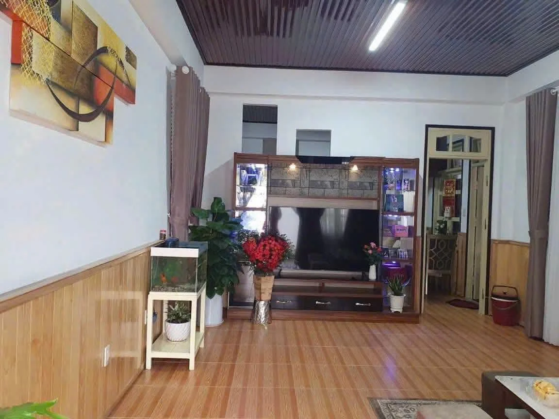 Bán nhà mặt tiền Ngô Thì Nhậm Đà Lạt 110m2, 5 PN, 7 tỷ - Ảnh thu nhỏ 2