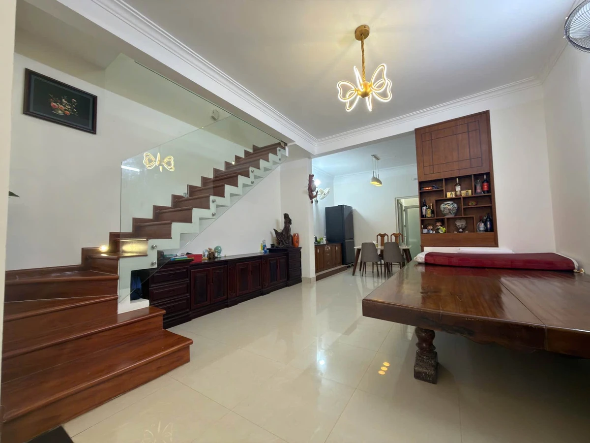Bán nhà 1 trệt 2 lầu hẻm 102 Nguyễn Tất Thành, 2PN, giá 5,35 tỷ - Ảnh thu nhỏ 4