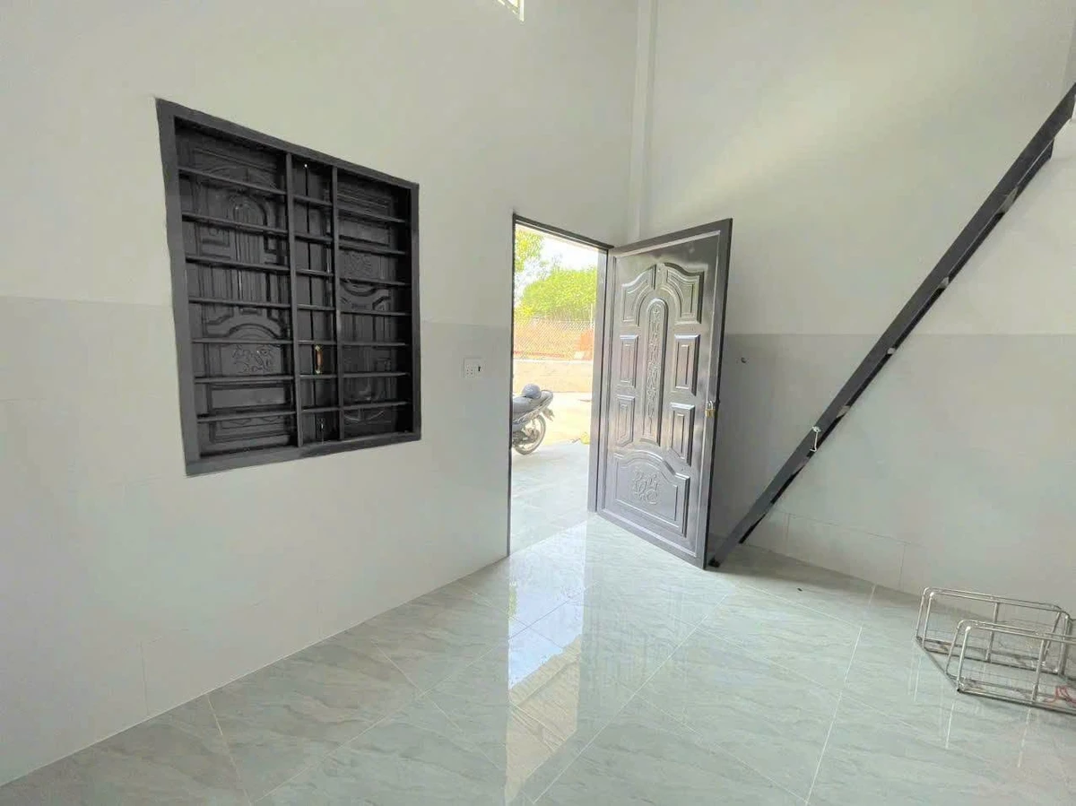 Bán dãy phòng trọ 100m² với kiôt gần KCN Bắc Đông Phú, Bình Tân - Ảnh thu nhỏ 5