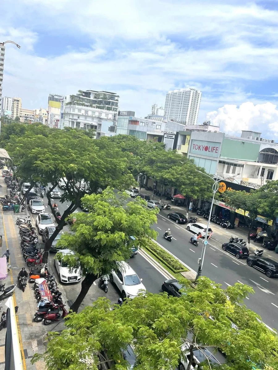 Bán nhà 4 tầng mặt tiền Nguyễn Văn Linh, Đà Nẵng, 106m2, ~20 tỷ - Ảnh thu nhỏ 2