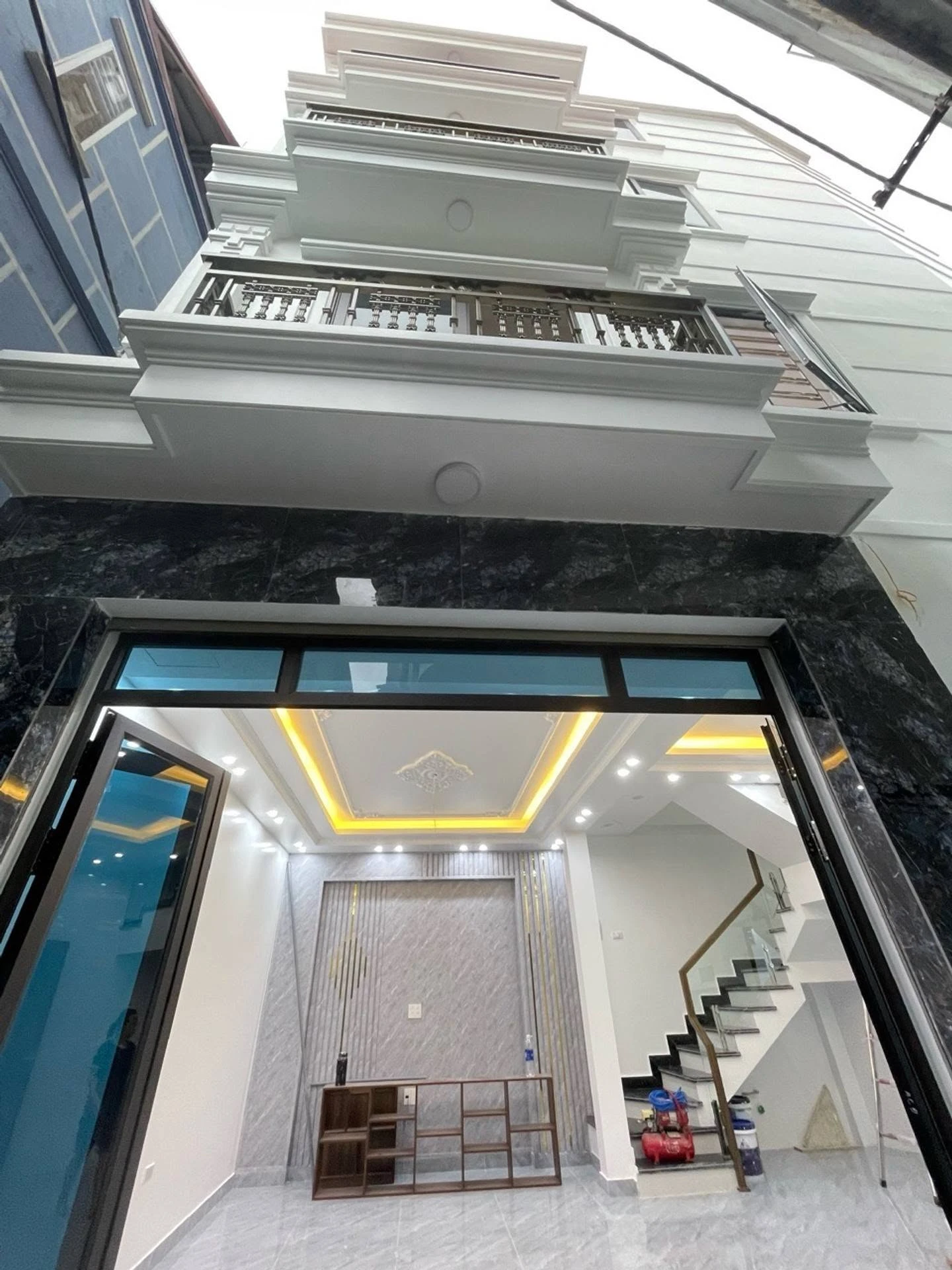 Bán nhà 4 tầng xây mới lô góc 2 mặt thoáng 48m² Quận 1 - Ảnh 1