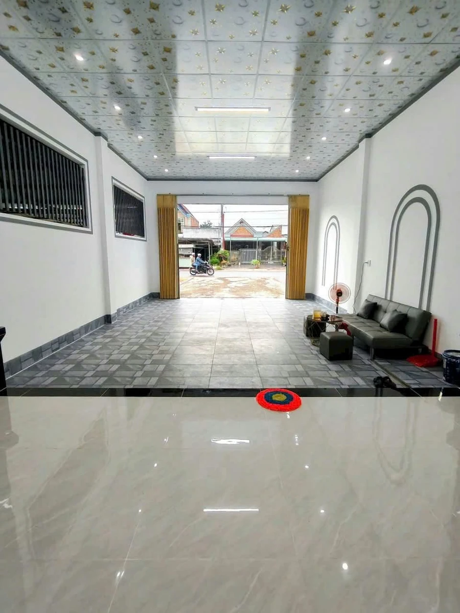 Bán nhà gác lửng mặt tiền Nguyễn Văn Linh, Tây Ninh 165m2, 3PN, 2.58 tỷ - Ảnh thu nhỏ 3