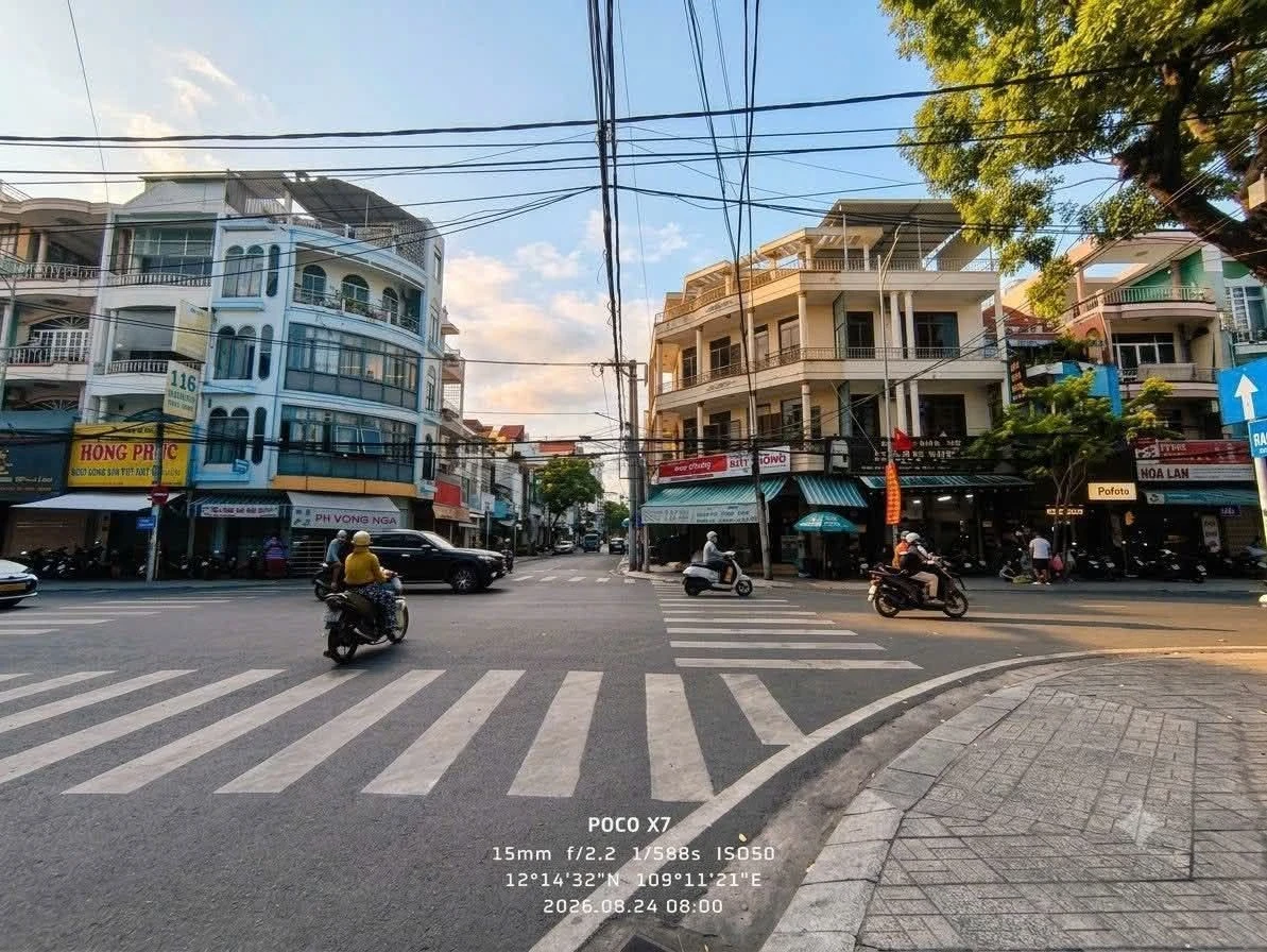 Bán nhà góc 3 tầng 91.5m² mặt tiền Nha Trang - Ảnh 1