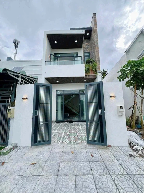 Bán nhà 1 trệt 1 lầu 90m² Rạch Giá 2,8 tỷ