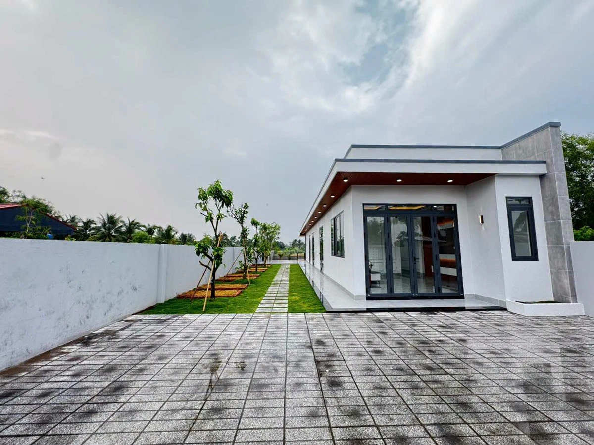 Bán nhà vườn 3 phòng ngủ mặt tiền kênh 638m² Rạch Giá - Ảnh thu nhỏ 2