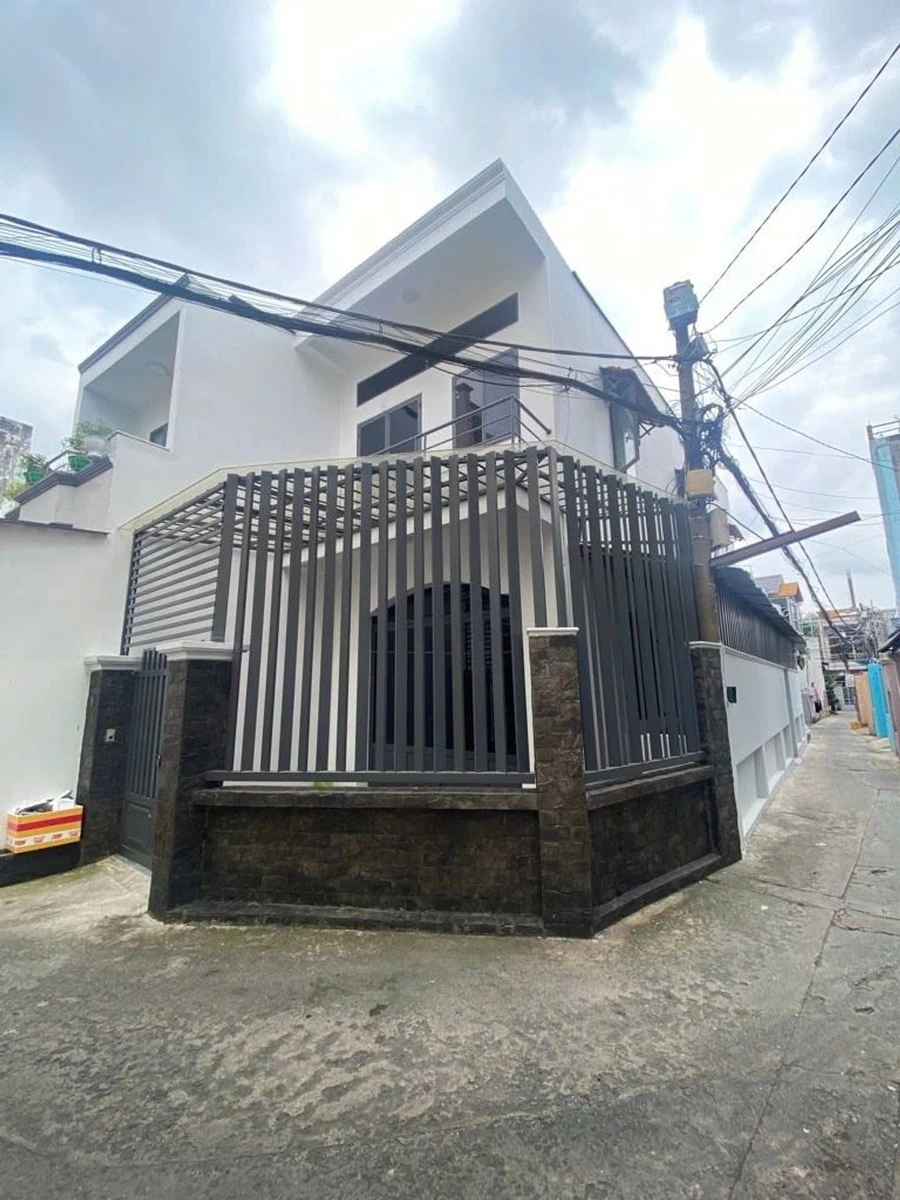 Bán nhà 2 tầng 5.5x25m, 5PN, căn góc 2 mặt thoáng, hẻm Phan Văn Hớn, Quận 12 - Ảnh thu nhỏ 2