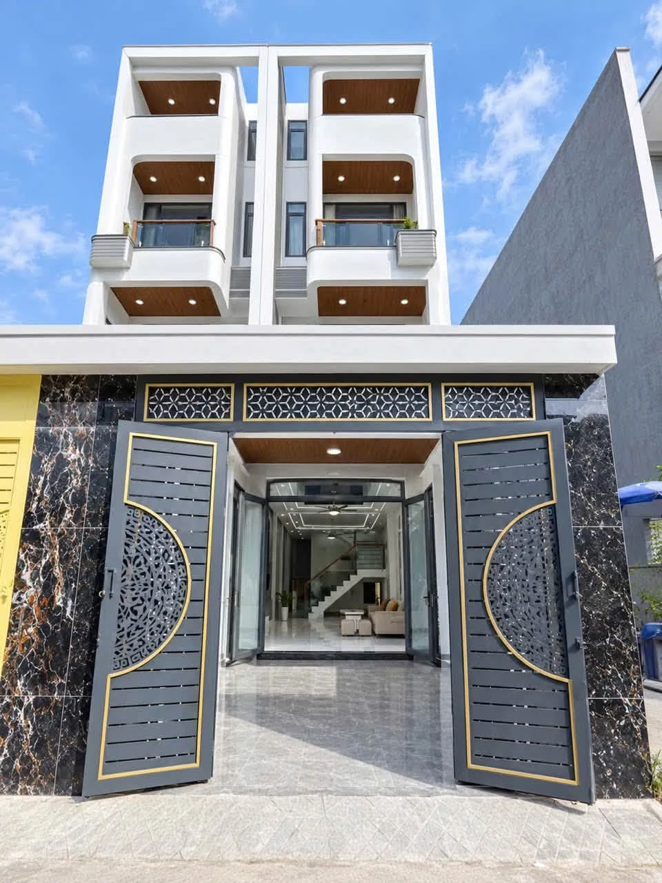 Bán nhà 3 tầng 100m² Đông Hòa Thủ Đức 6 tỷ - Ảnh 1