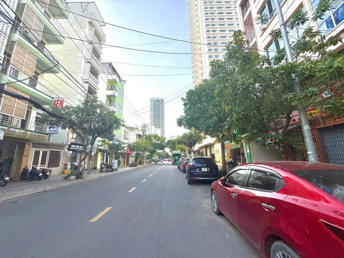 Bán nhà 2 tầng 2 mặt tiền 56m² Hoàng Hòa Thám Nha Trang - Ảnh thu nhỏ 2