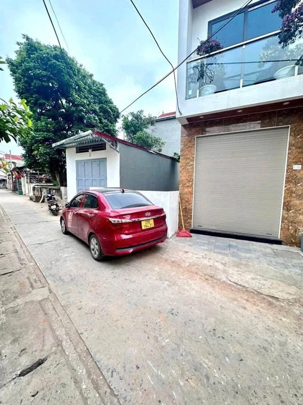 Nhà bán 4 tầng 49m2 Tượng Đài Phùng Đan Phượng 4 tỷ