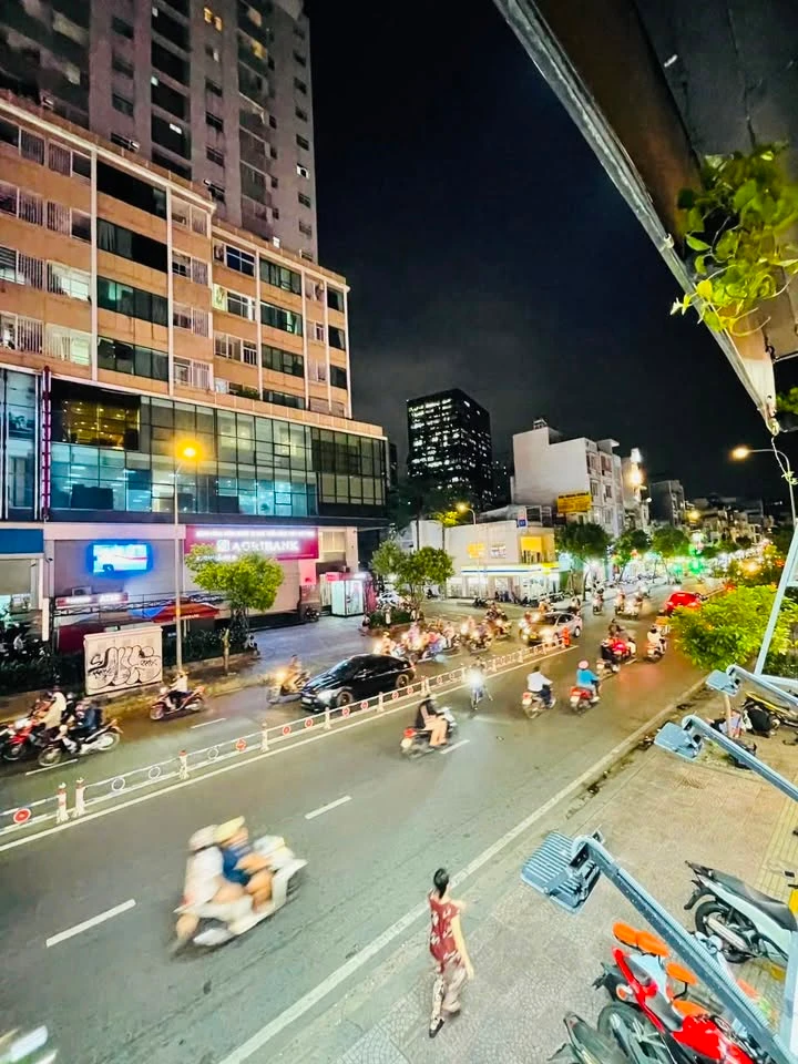Bán nhà hẻm 4m gần công viên Đường số 48, Quận 4, 22,4m2, 5,69 tỷ - Ảnh thu nhỏ 4