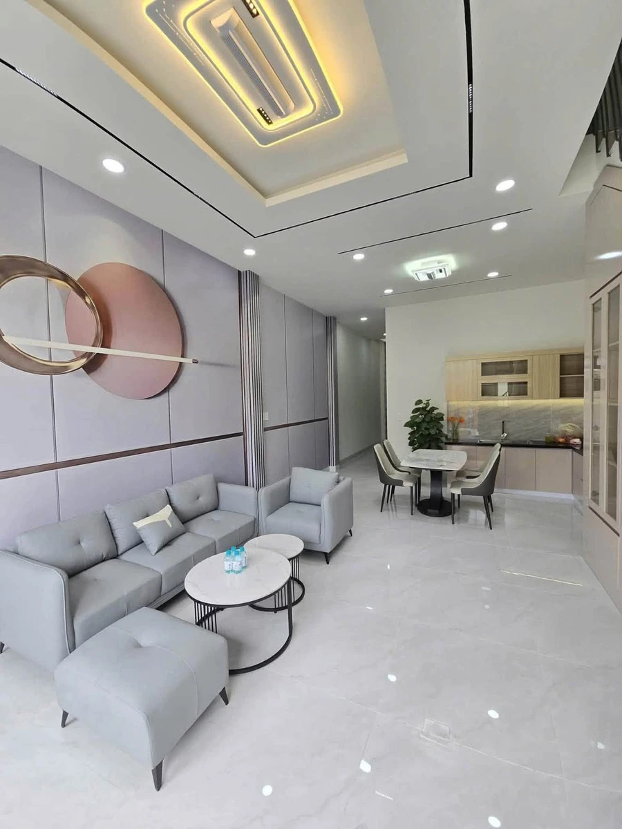 Bán nhà 1 trệt 2 lầu mặt tiền 60m² Bình Dương 3,4 tỷ - Ảnh thu nhỏ 2
