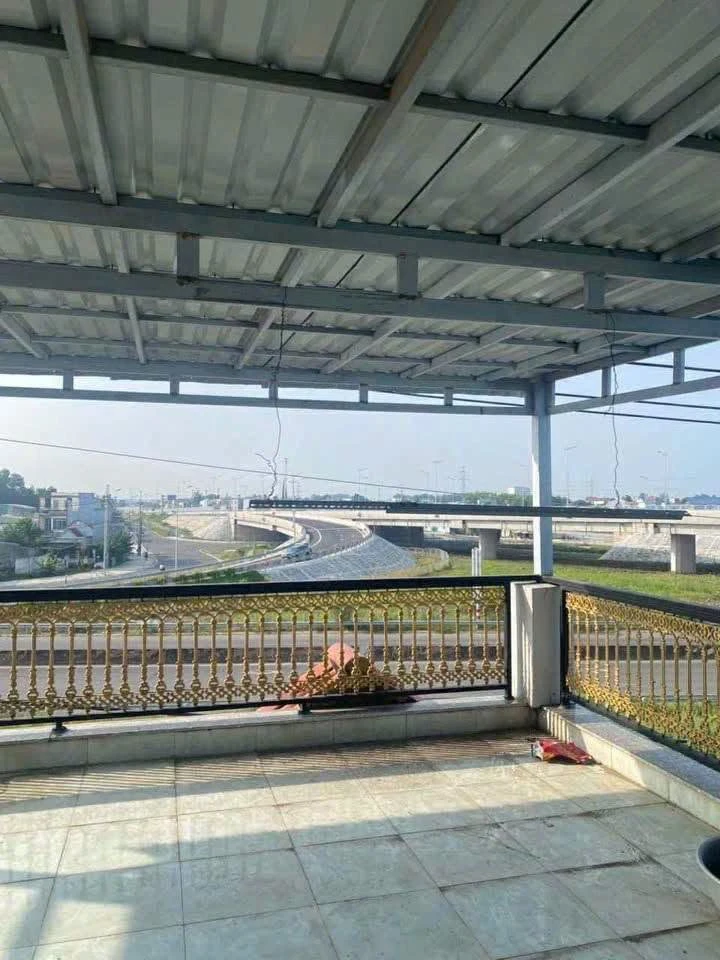 Bán nhà 1 trệt 1 lầu 67m2 mặt tiền Võ Nguyên Giáp, Đồng Nai - Ảnh thu nhỏ 2