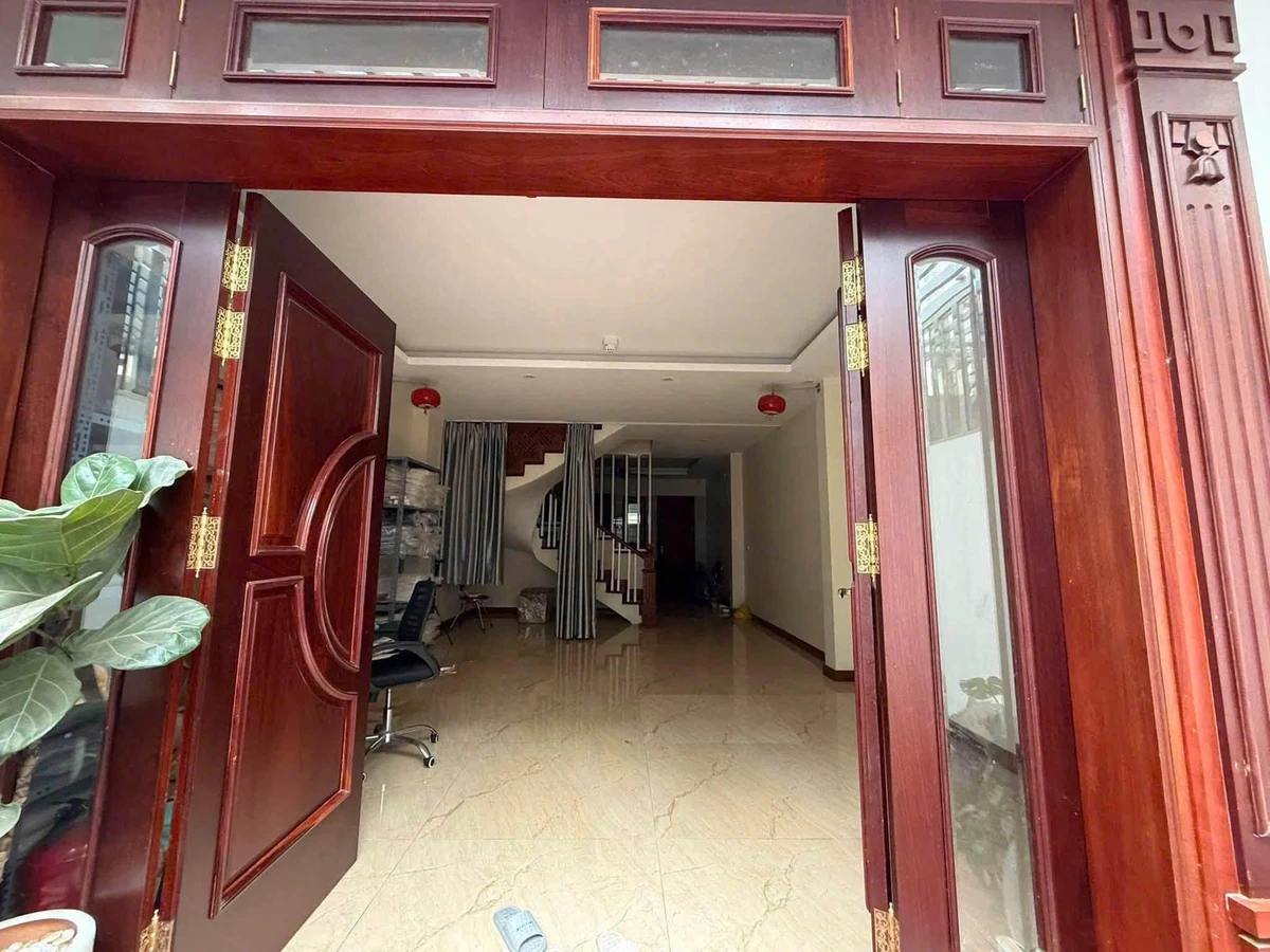 Cho thuê nhà phân lô 85m² 5PN 3WC Hoàng Văn Thái Hà Nội 28 triệu/tháng - Ảnh 1
