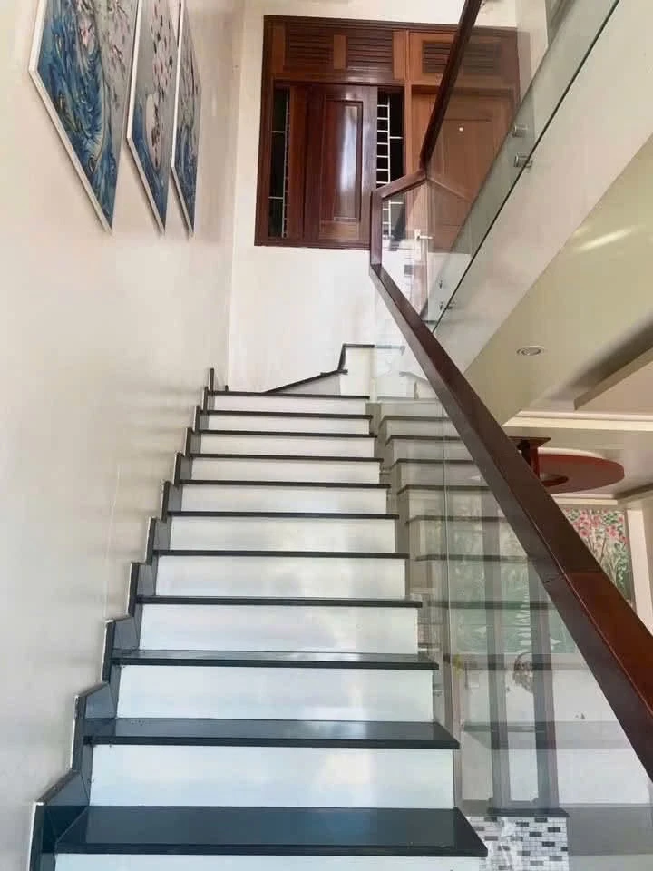 Bán nhà mặt tiền 3 tầng 42,5m² Quy Nhơn giá 3 tỷ - Ảnh thu nhỏ 3