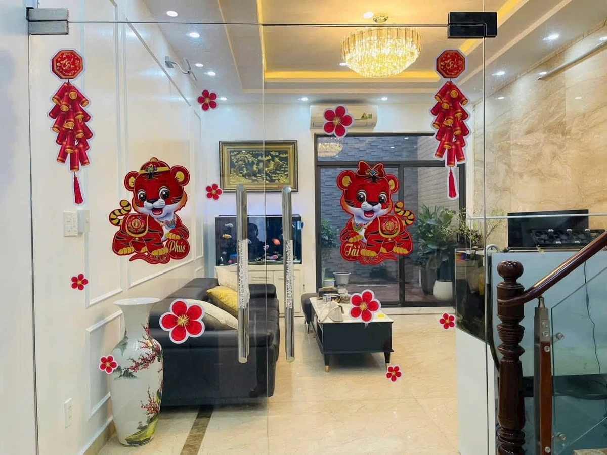 Bán nhà 4 tầng 92m2 mặt đường Hoàng Thế Thiện, Hải Phòng, giá 13 tỷ - Ảnh thu nhỏ 2