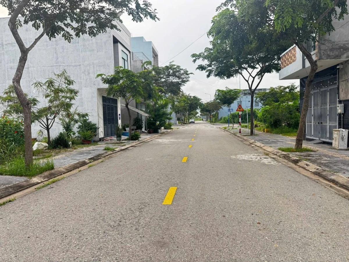 Bán đất mặt tiền Nguyễn Bá Phát 5x23.5m, Long Tâm, TP Bà Rịa, giá 2,8xx tỷ - Ảnh 1