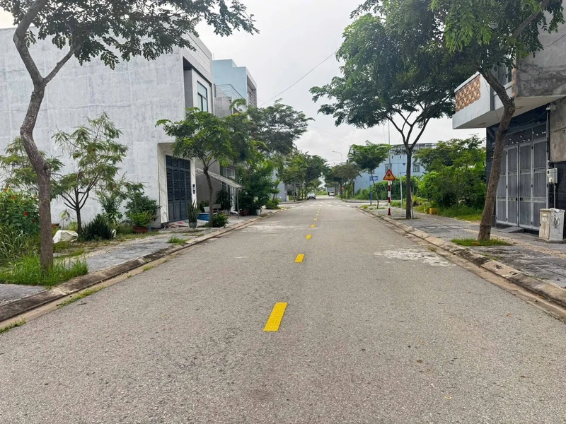Bán đất mặt tiền Nguyễn Bá Phát 5x23.5m, Long Tâm, TP Bà Rịa, giá 2,8xx tỷ